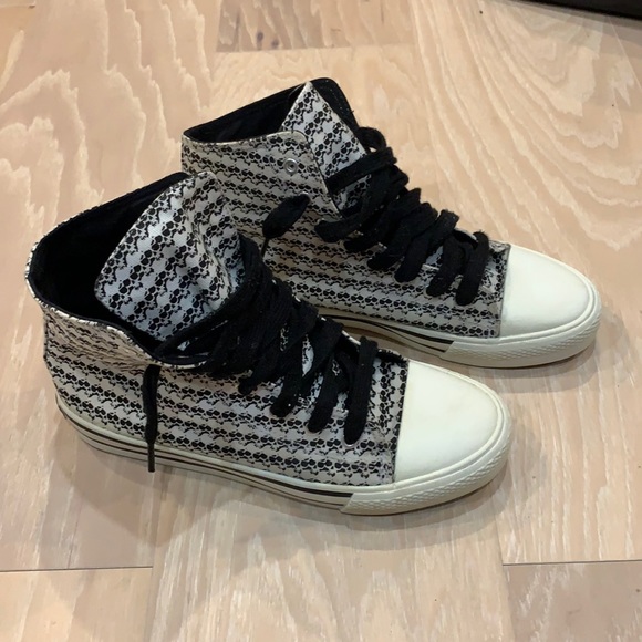 Rare Underground England skull high top sneakers - Size 6 - Picture 1 of 8